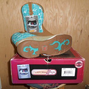 Perform Air Western Ladies 10